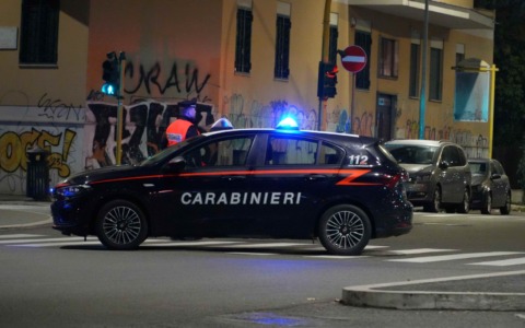 Otto ore di trattative a Sinalunga per liberare una bambina