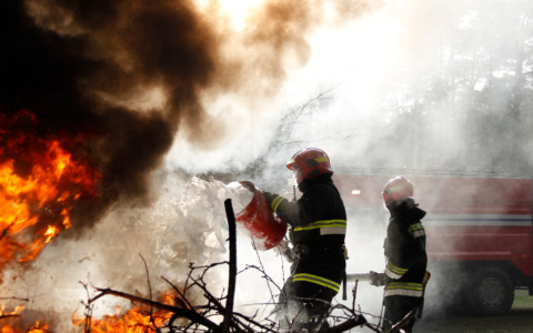 Un anno dopo il rogo, Abbadia ricostruisce la Casa del Popolo