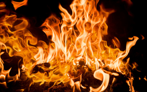 Incendio a Badesse, chiuse Autopalio e ferrovia