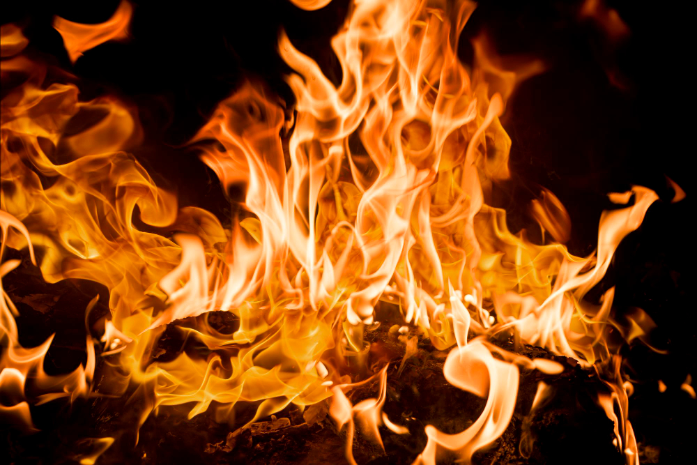Incendio a Badesse, chiuse Autopalio e ferrovia